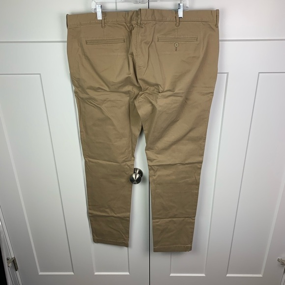 NWT J Crew Men’s Size 44 x 34 484 Slim-fit stretch chino pant Khaki - Picture 7 of 9